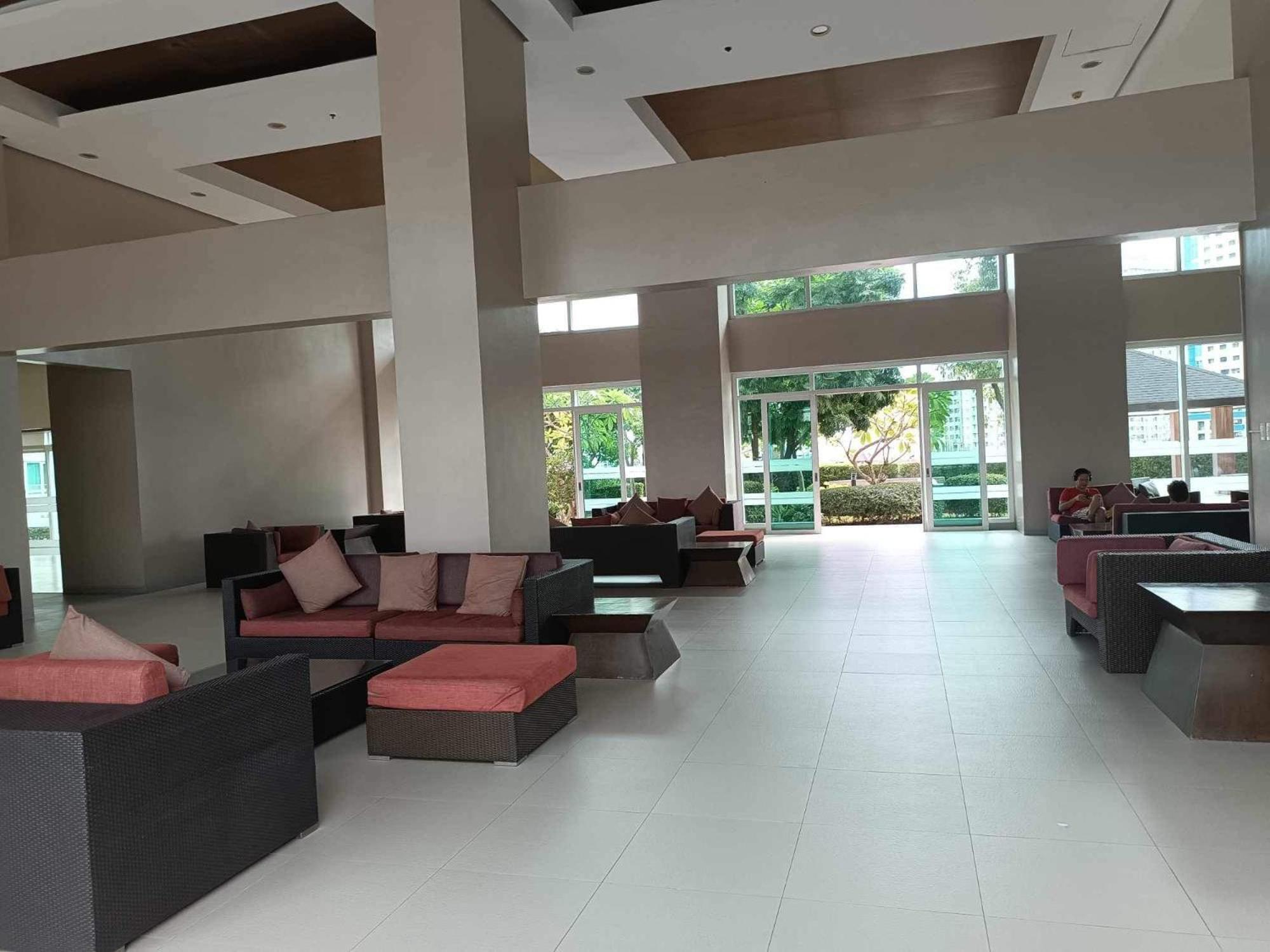 Avery Condo Suite At The Beacon Makati Макати Экстерьер фото